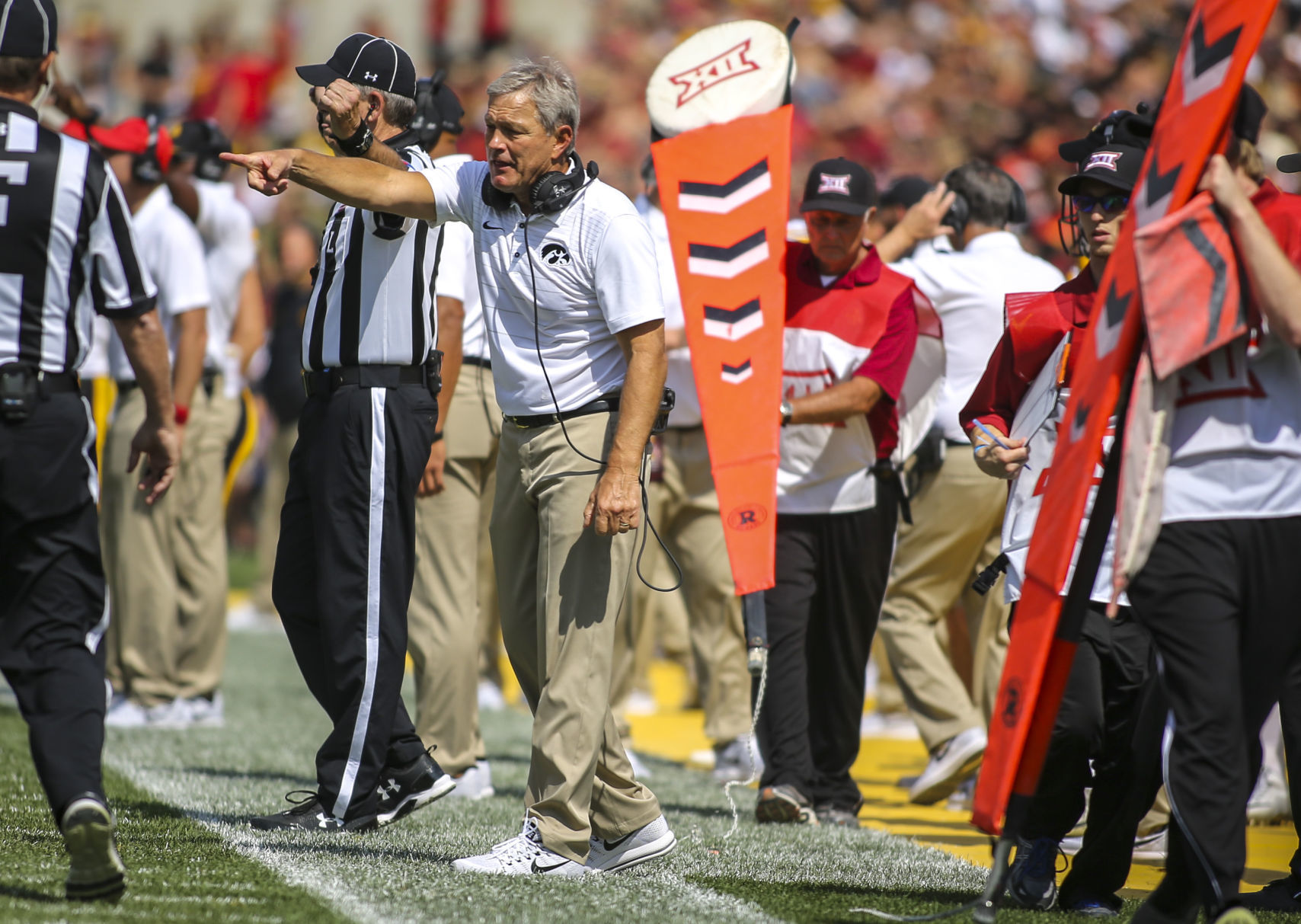 090917-HAWKEYE-FOOTBALL-050